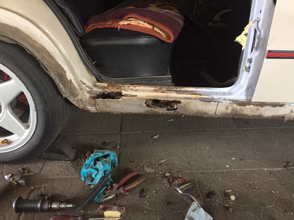 Зняв пластмасу по колу 2