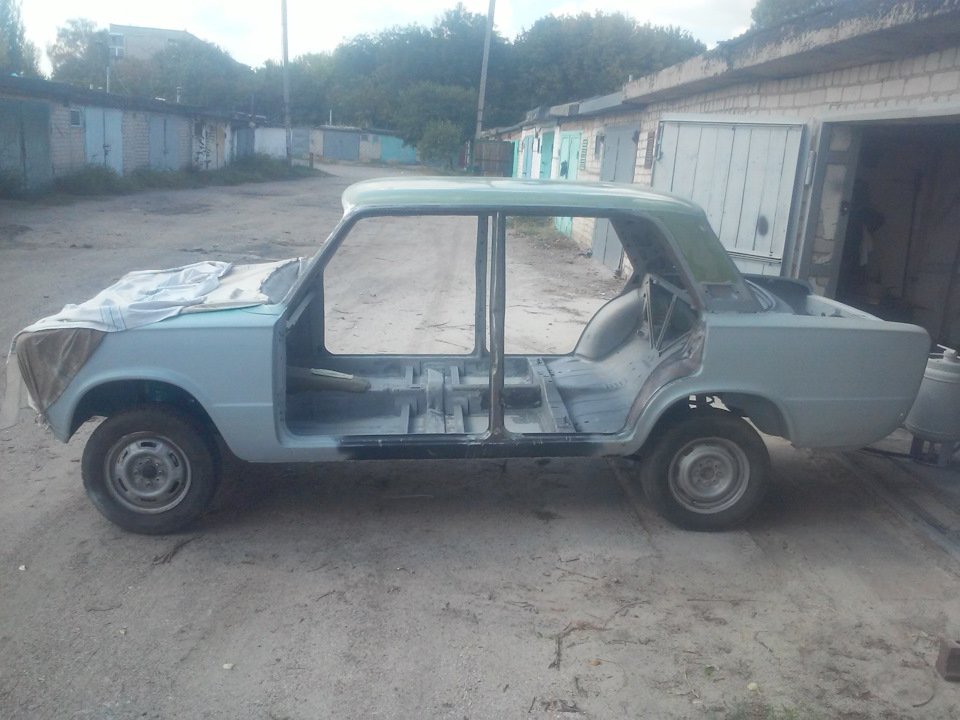 Фарбування салону 1
