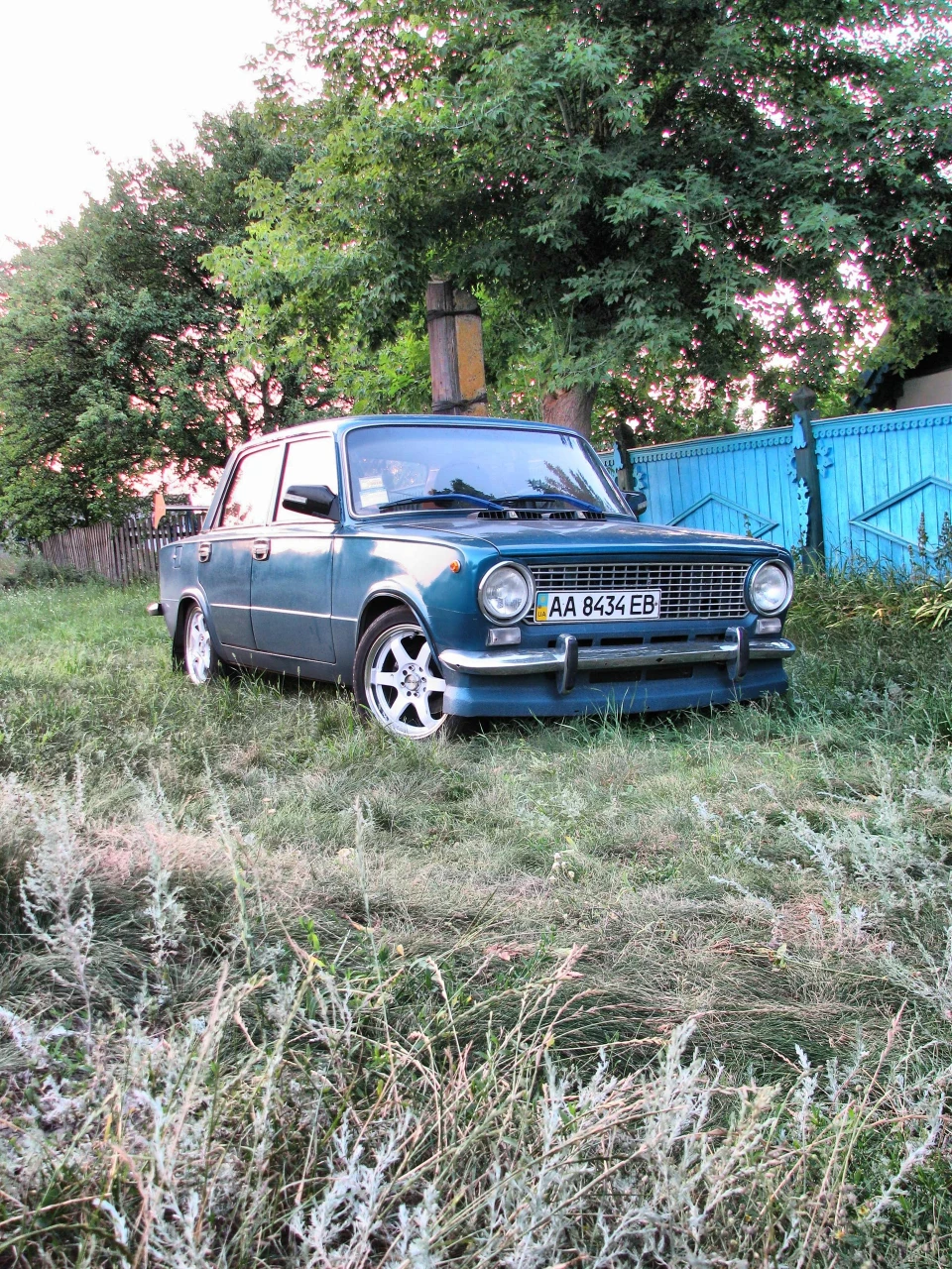 Повісив бампера.