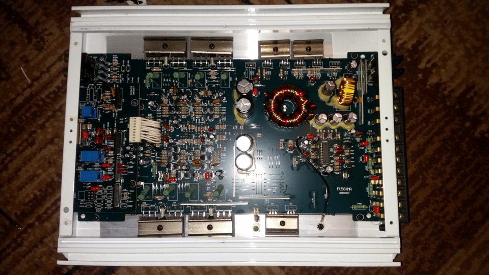 Підсилювач Blaupunkt GTA 480 3