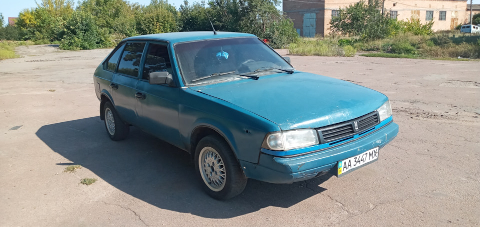 Москвич святогір 214122 2