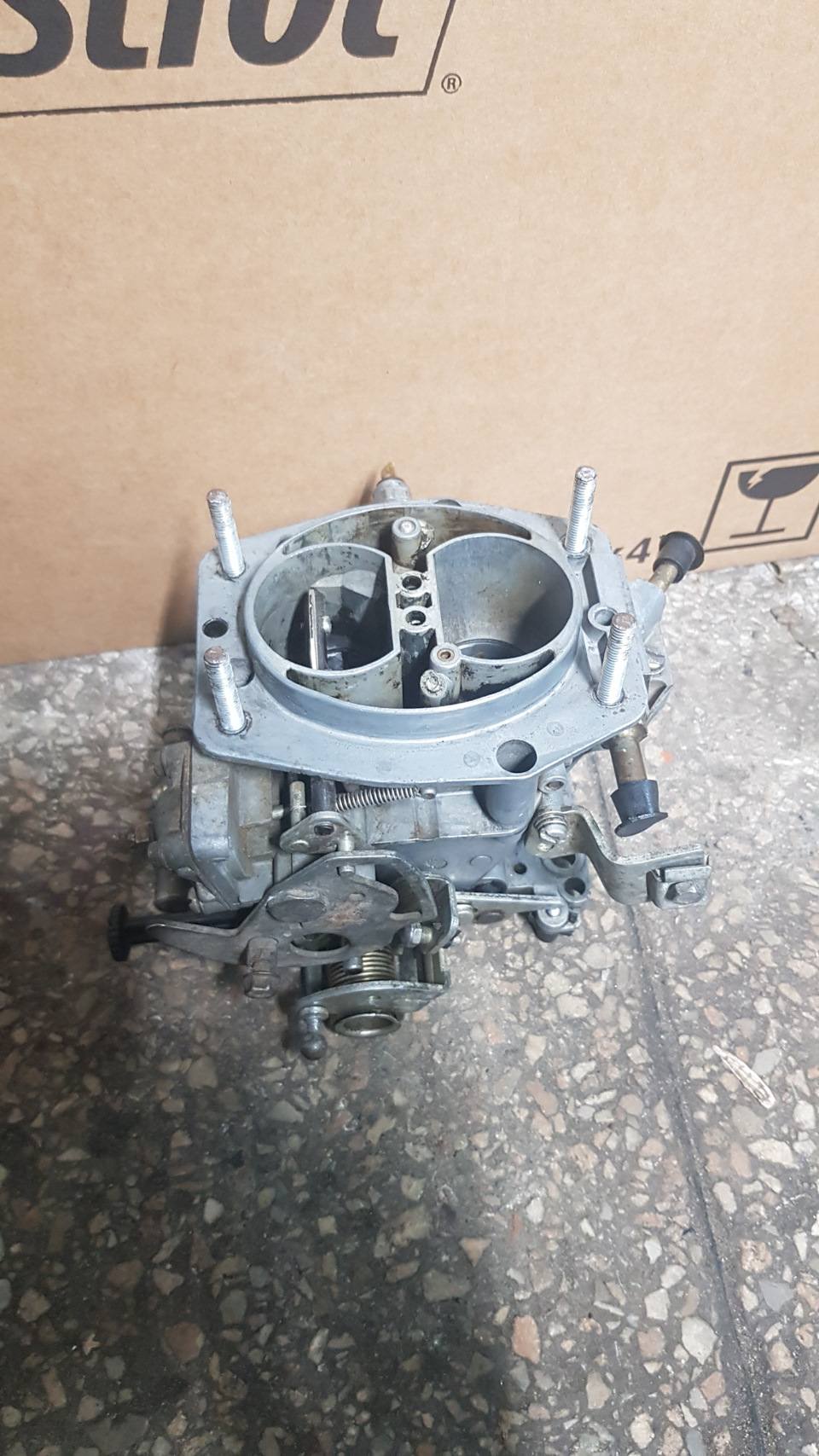 Карбюратор 21083 Solex-ДААЗ Спорт, дифузори 28*28 2