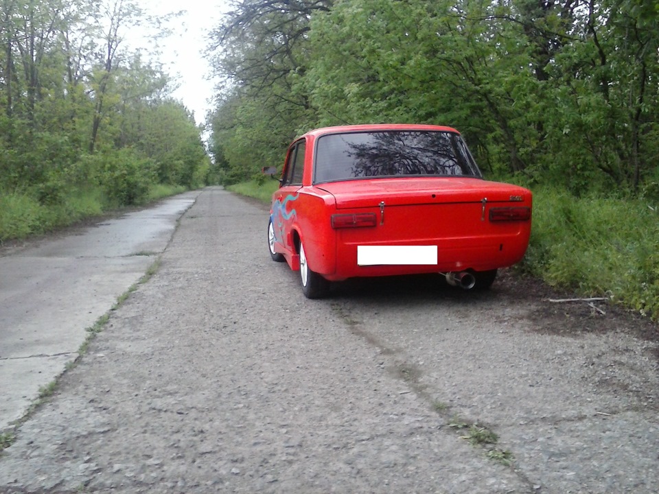 Встановлено замки капота та багажника SPARCO 3