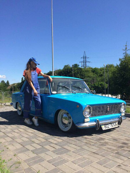 фотосесія на заправці.) 2