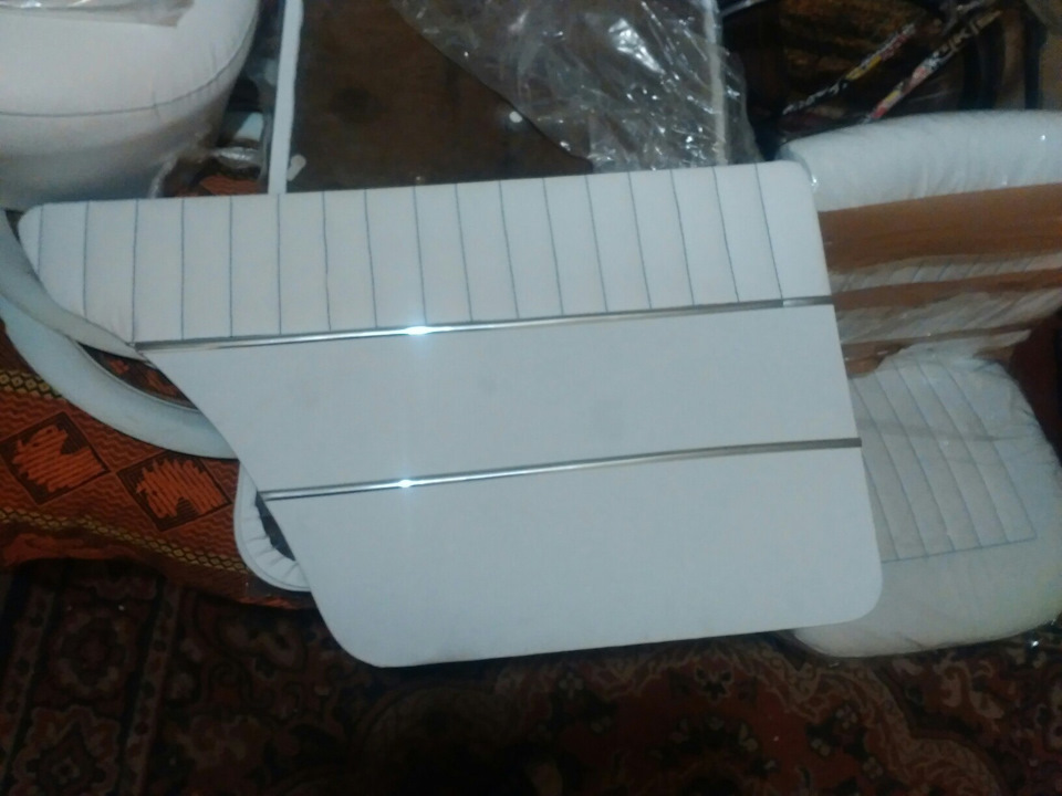 Салон продовжуємо 2