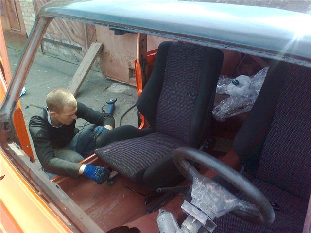 Сидіння Recaro 1