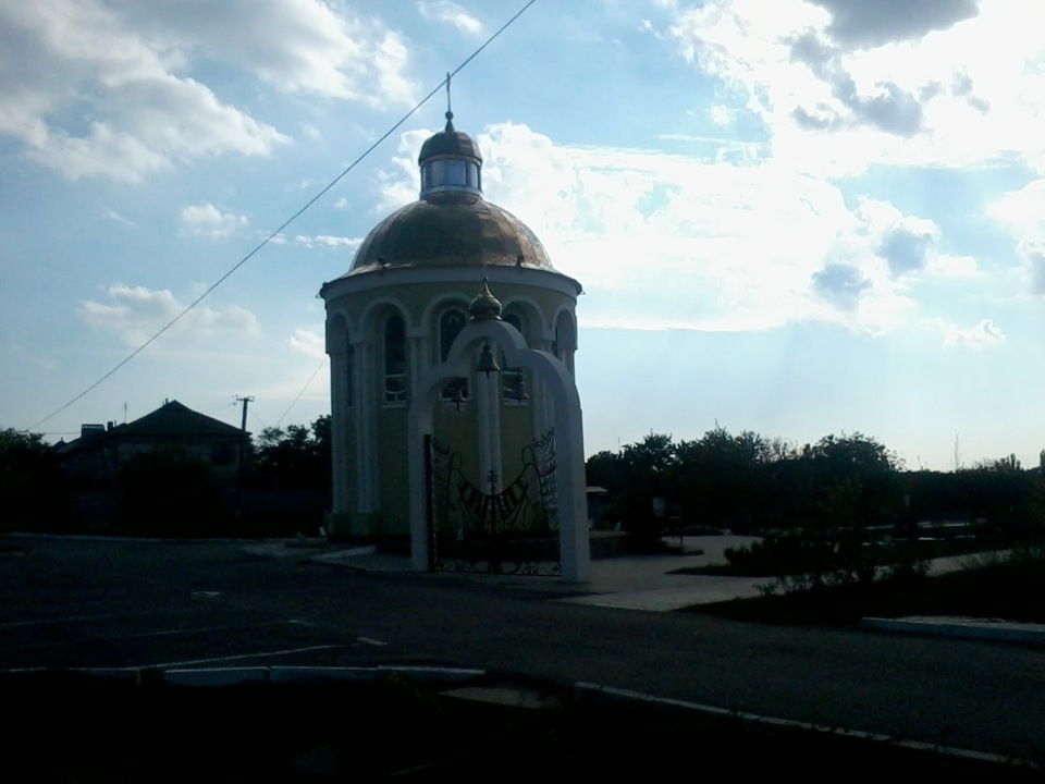Пам'ятник голодомору, стелла слави 2 світової, моя колишня дача, церква. 5