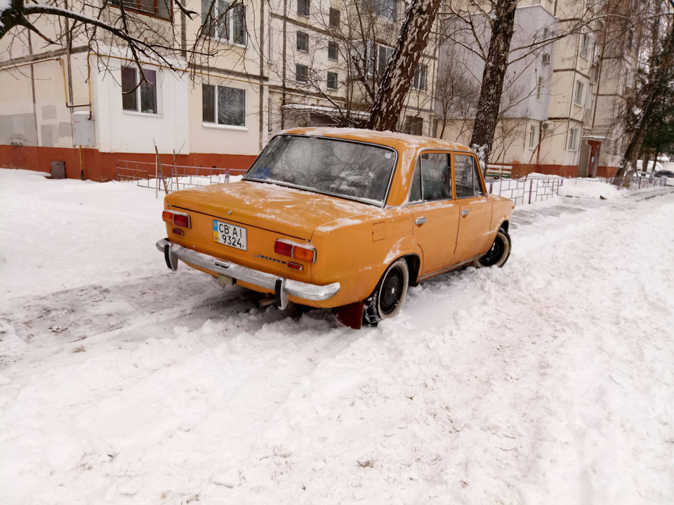 Задній номер за гостем 4
