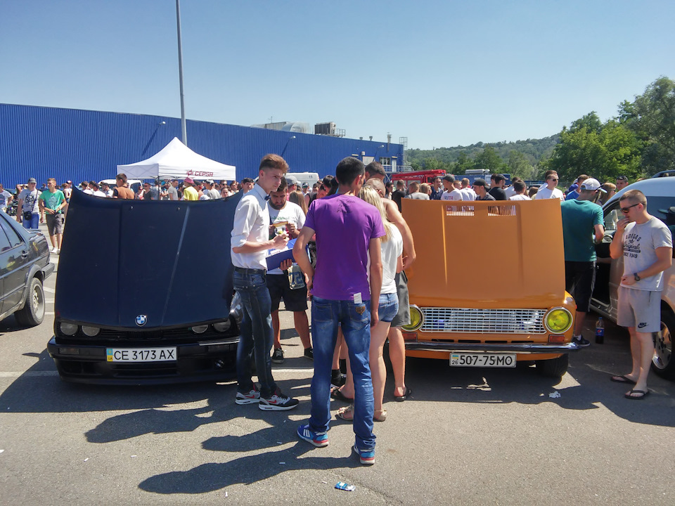 1-й виїзд + 1-а виставка = 3 місце. 4