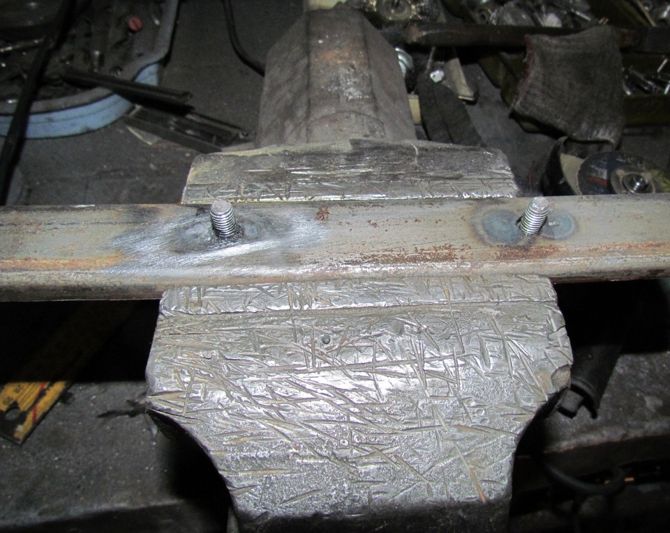 Капот на аудюшних петлях (Audi 80) 4
