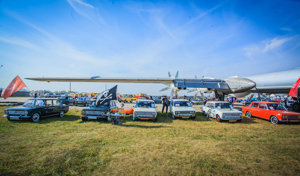 Фестиваль Old Car Land 4