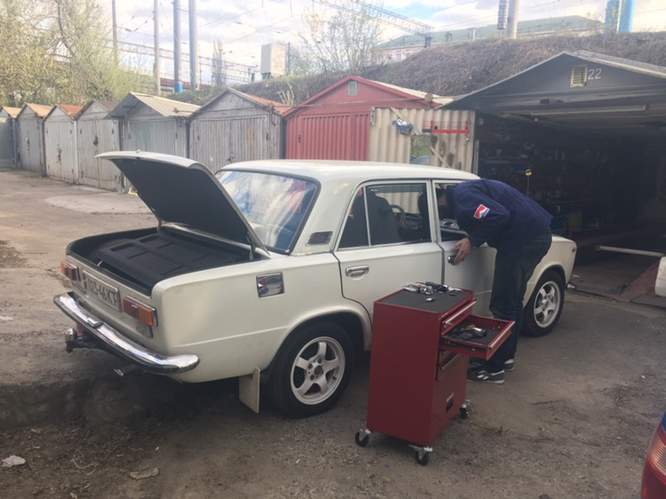 Old Car Land 2018 з 27 квітня до 1 травня 2