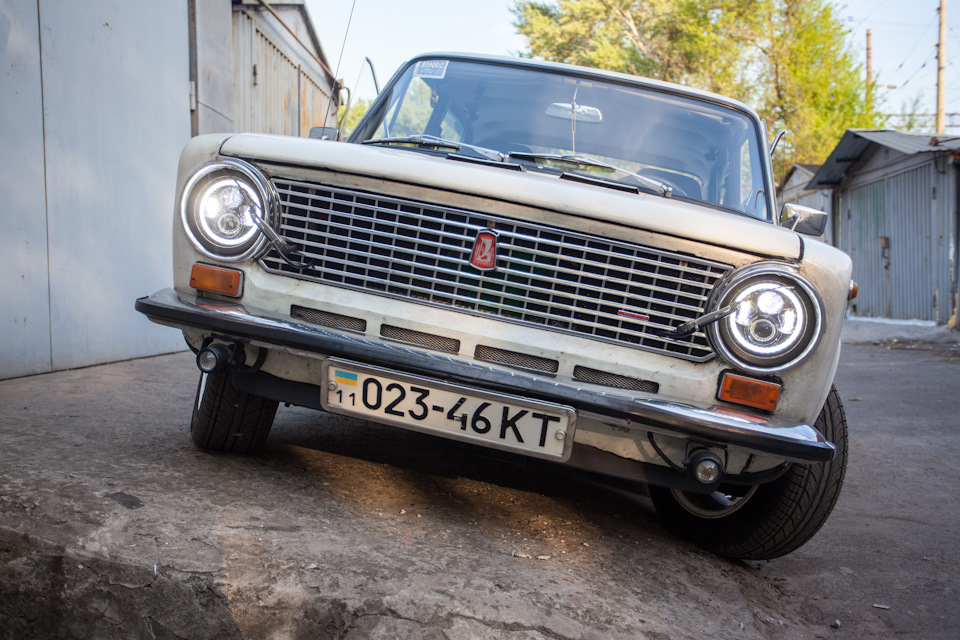 Old Car Land 2018. Весна 1