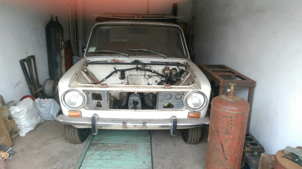 Пройшло життя Белли. 1