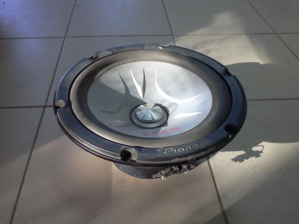 сабвуфер Pioneer TS-W254F 10 (25см)