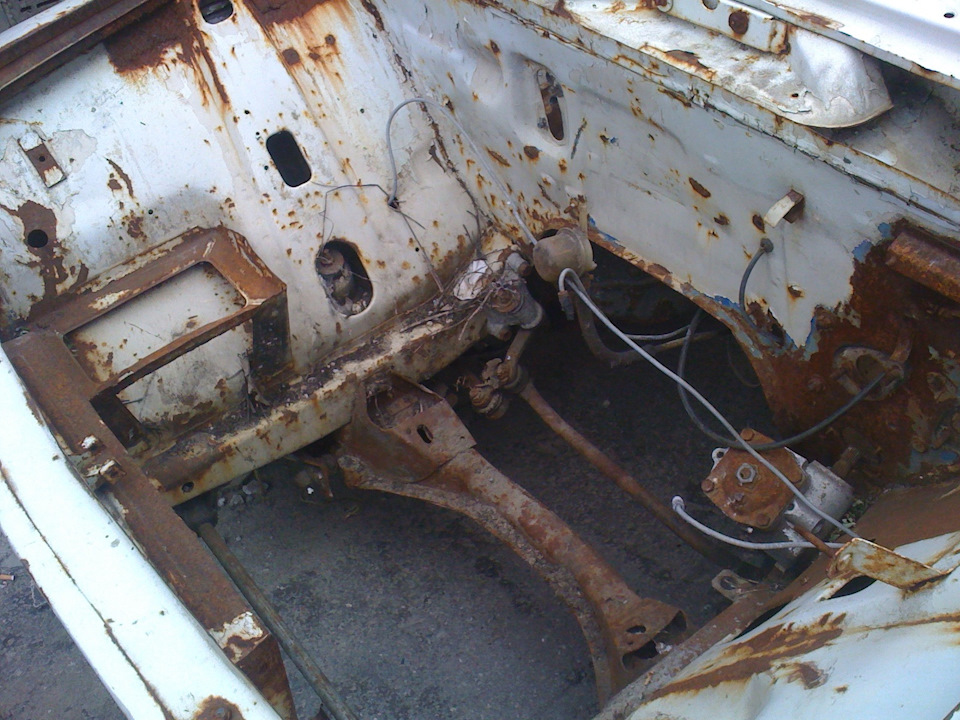 Упорядковуємо моторний відсік 1