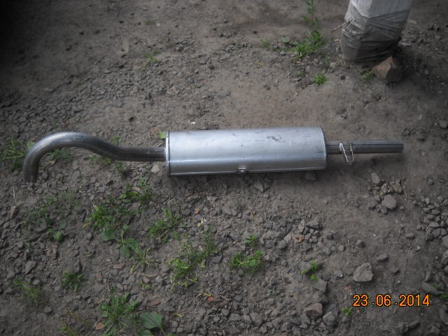 Замінив глушник 4