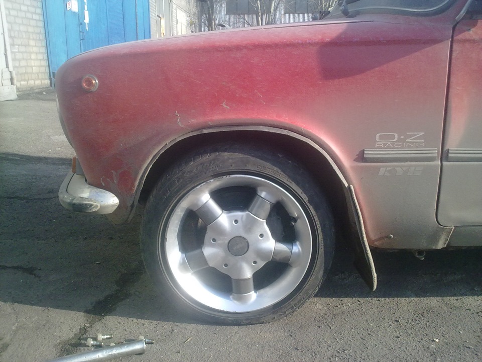 momo R15 1