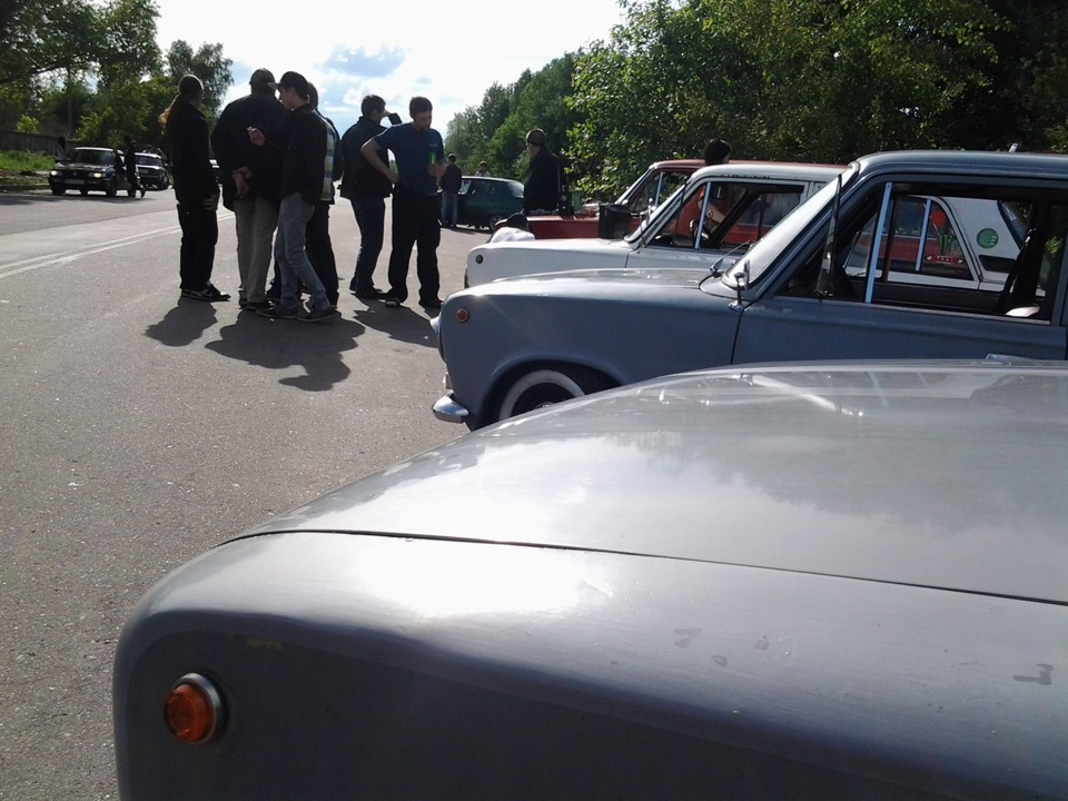 Зліт у Львові _Vaz Classic Club_ та Low Club 4