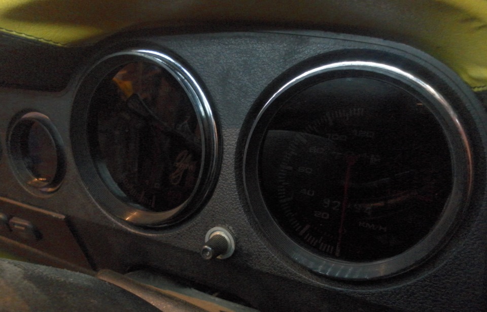 Пластикові шкали в стилі AutoGauge 3
