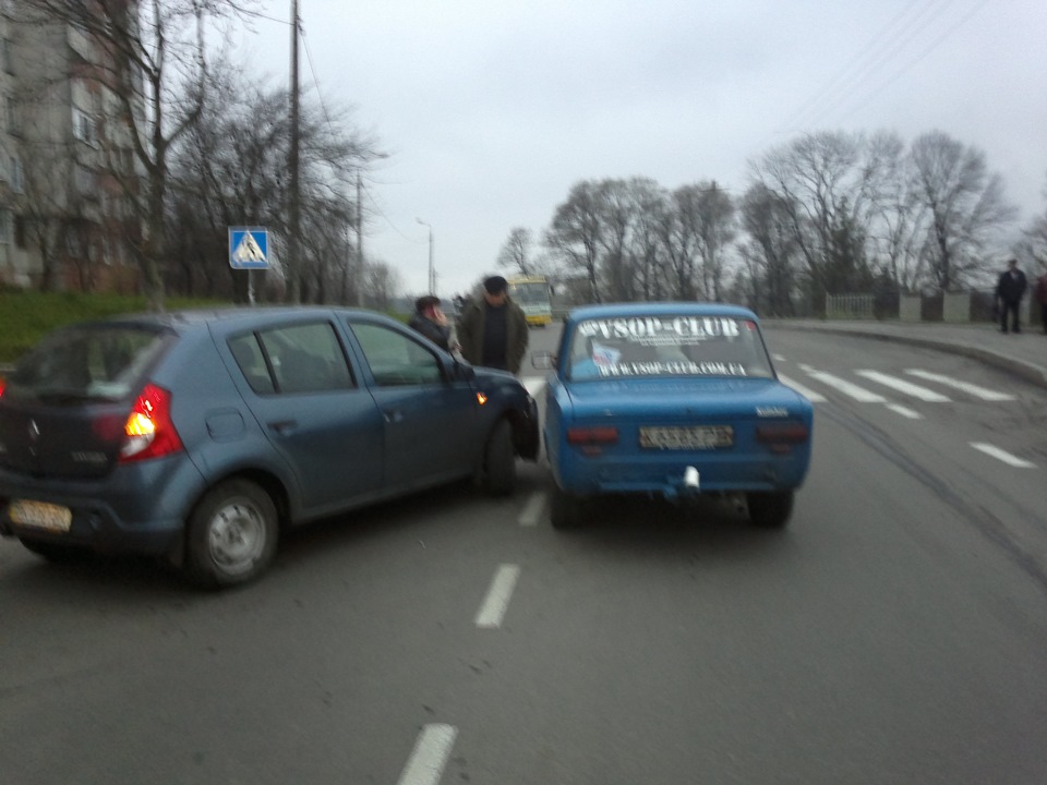 Потрапив у ДТП…((( 3