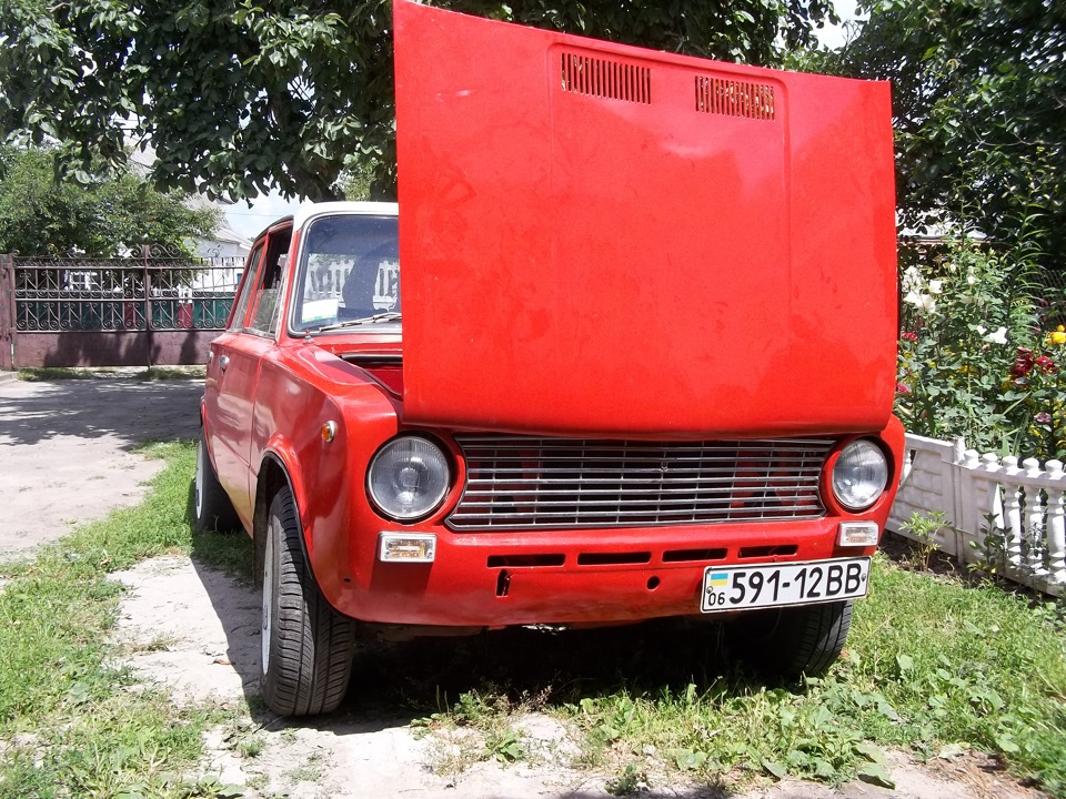 Упору на капот 5