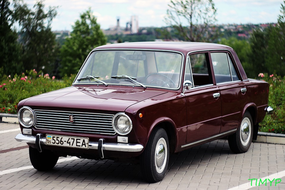 Автовиставка. 1