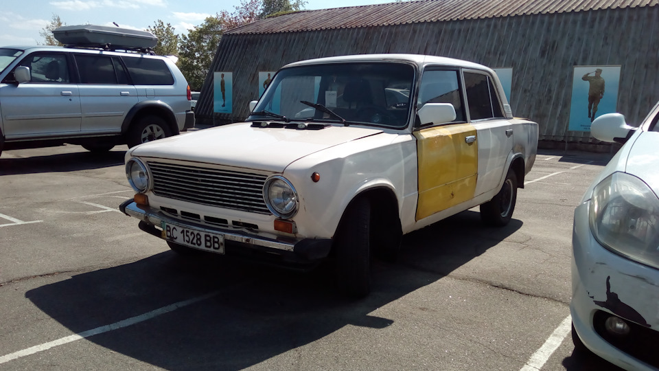 Країна старих автомобілів 2018 1