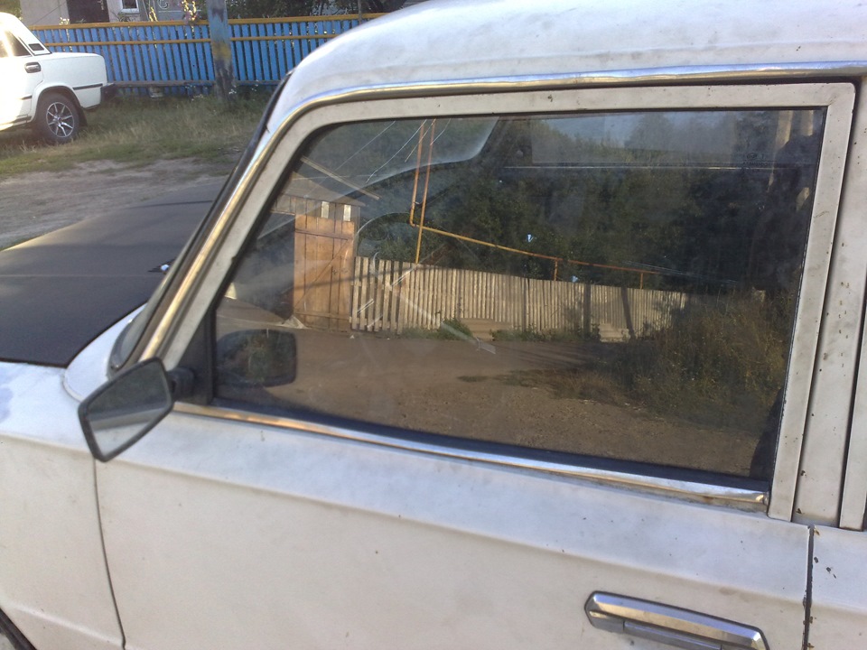 переднє скло 2107 1