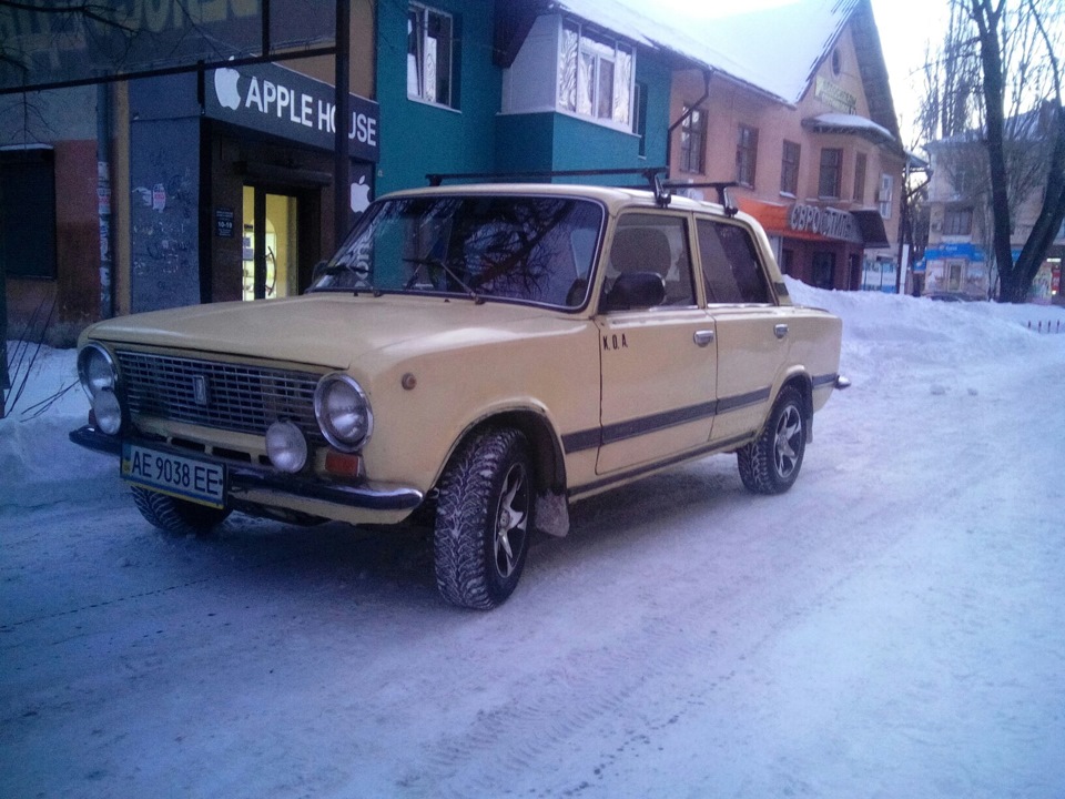 Сніг, зима час Таза 3
