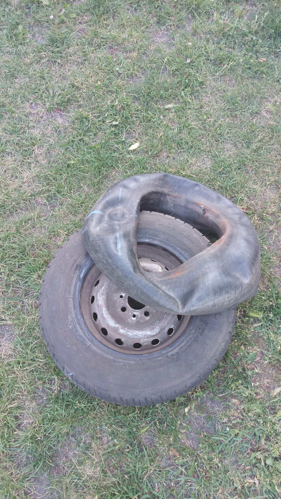 Сумка із запасними колесами)) 3