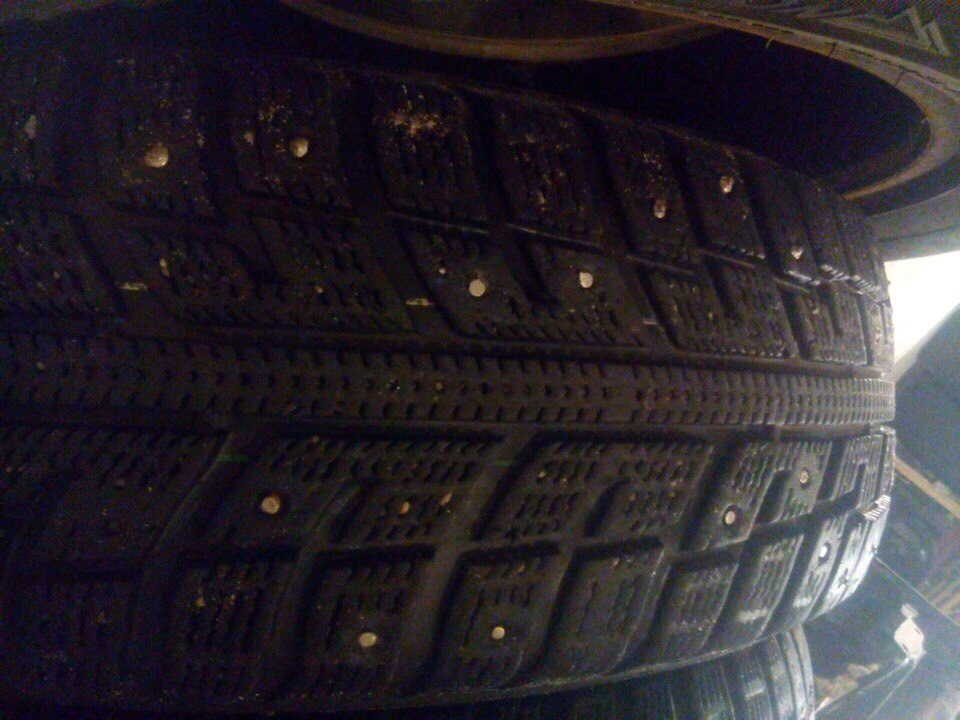2. Диски 14 та гума kumho I'zen kw22 (шип) 2