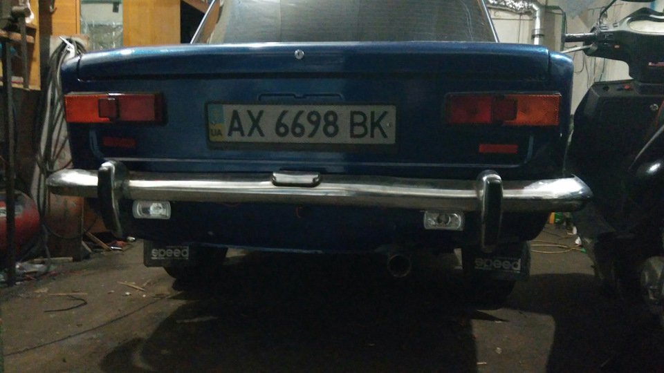 Ліхтарі заднього ходу 1