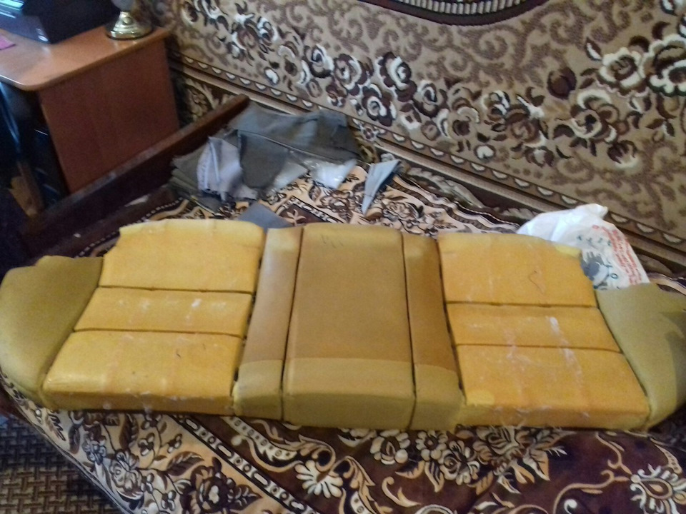 Перешив заднього дивана від бмв е34 5
