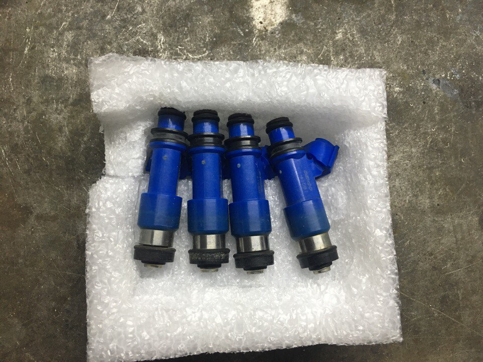 Форсунки Subaru STI 2.5Т 565cc (DENSO) 2
