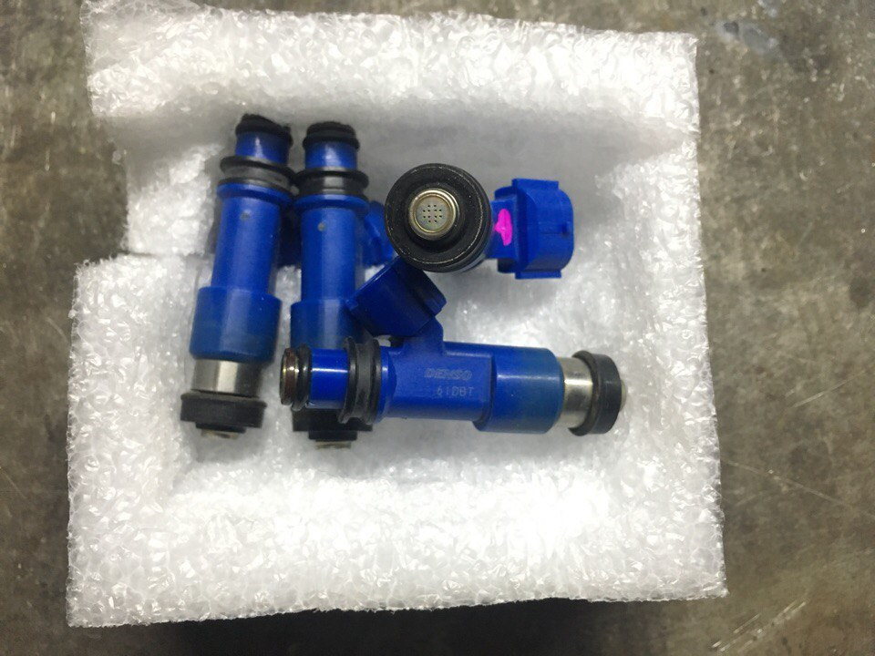 Форсунки Subaru STI 2.5Т 565cc (DENSO) 3