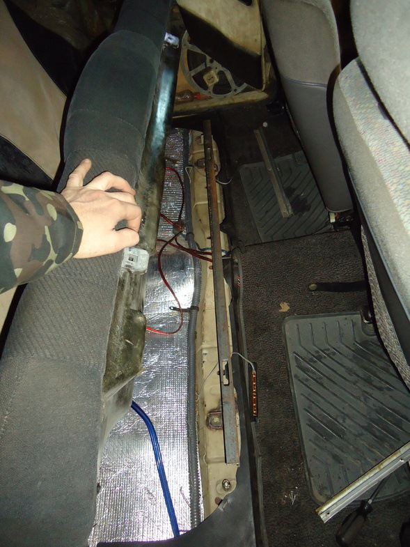 Встановлення заднього дивана BMW E34 5