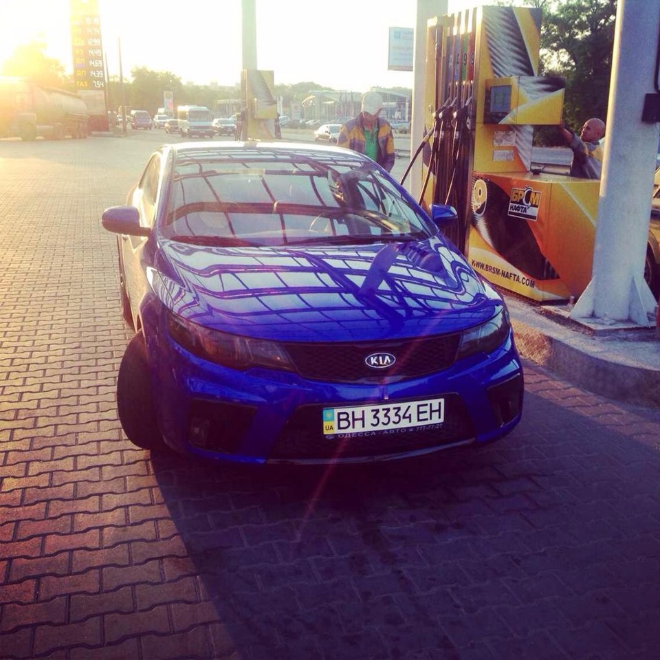Продам машину Kia Koup 2