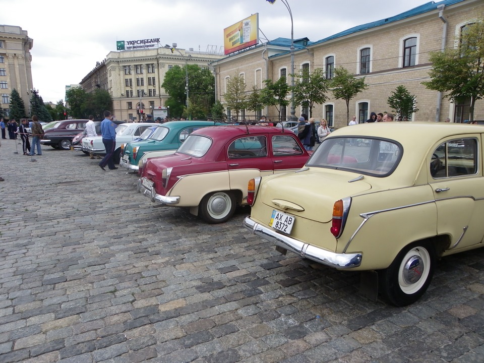 Ось пройшли 2 автовиставки. 5