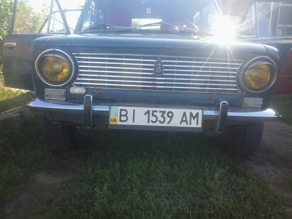 Помився, приміряв ковпаки. 1