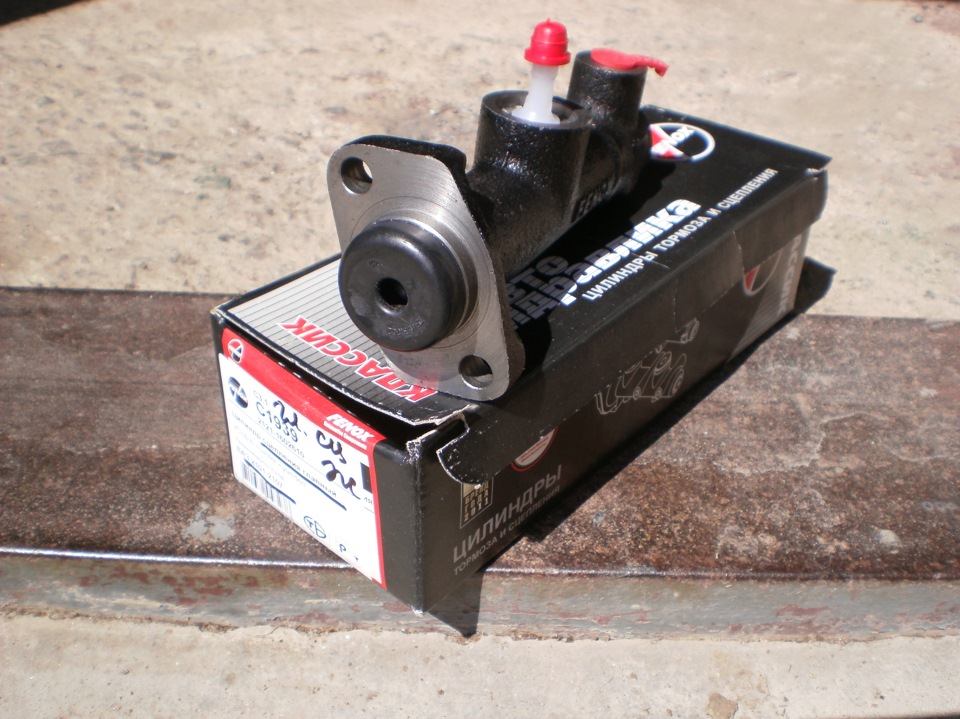 Заміна головного циліндра зчеплення фірми Fenox 2