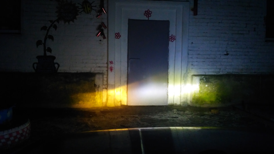 Встановлення led ламп у фари головного світла 1