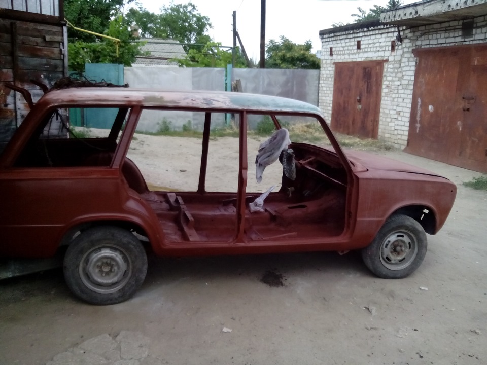 Загрунтував у салоні 1