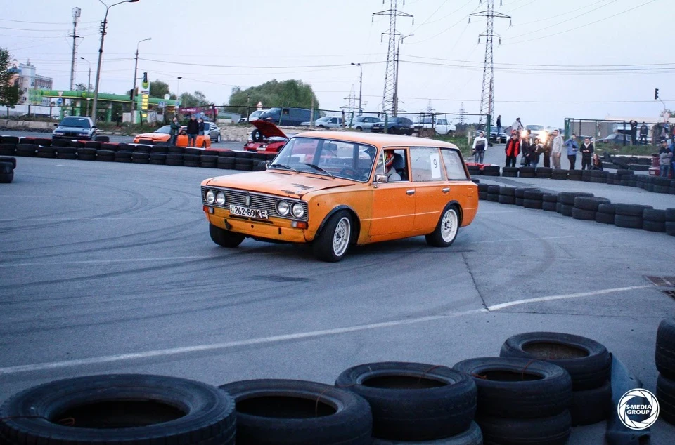 Track Race від Red Devils Club