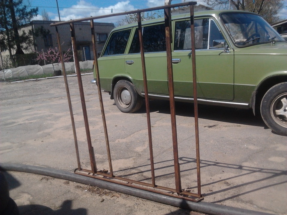 Почистив багажник і покриваю хромом. 2