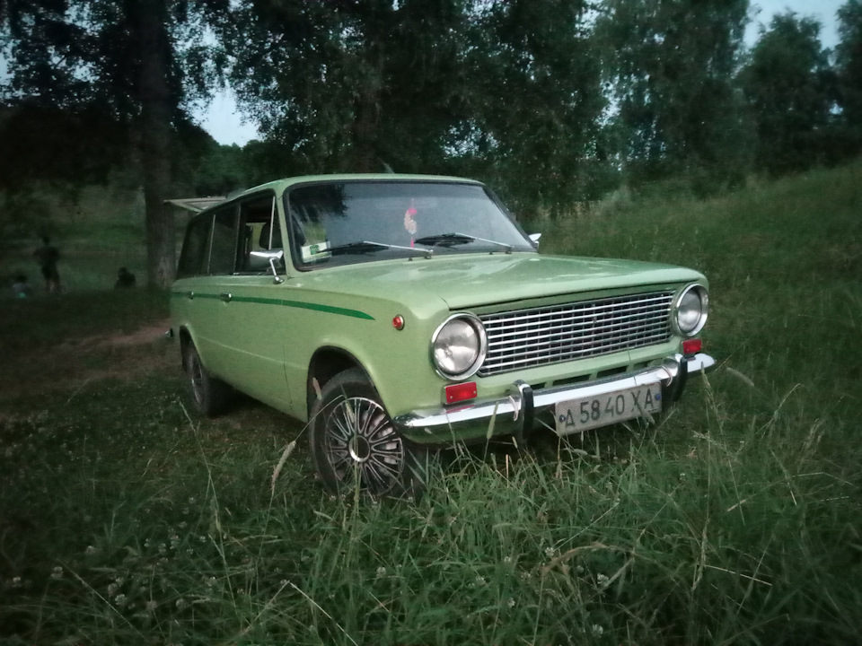 Кілька фото і знаків на радіаторні грати)) 4