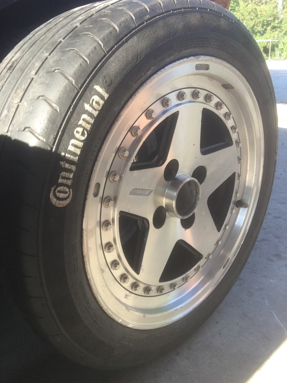 Zender Sport 195/50/15 Continental 4