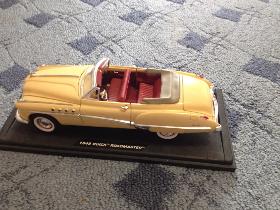 Buick Roadmaster 1949 MotorMax 1:18 5