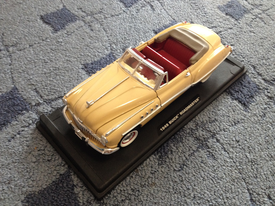 Buick Roadmaster 1949 MotorMax 1:18 2