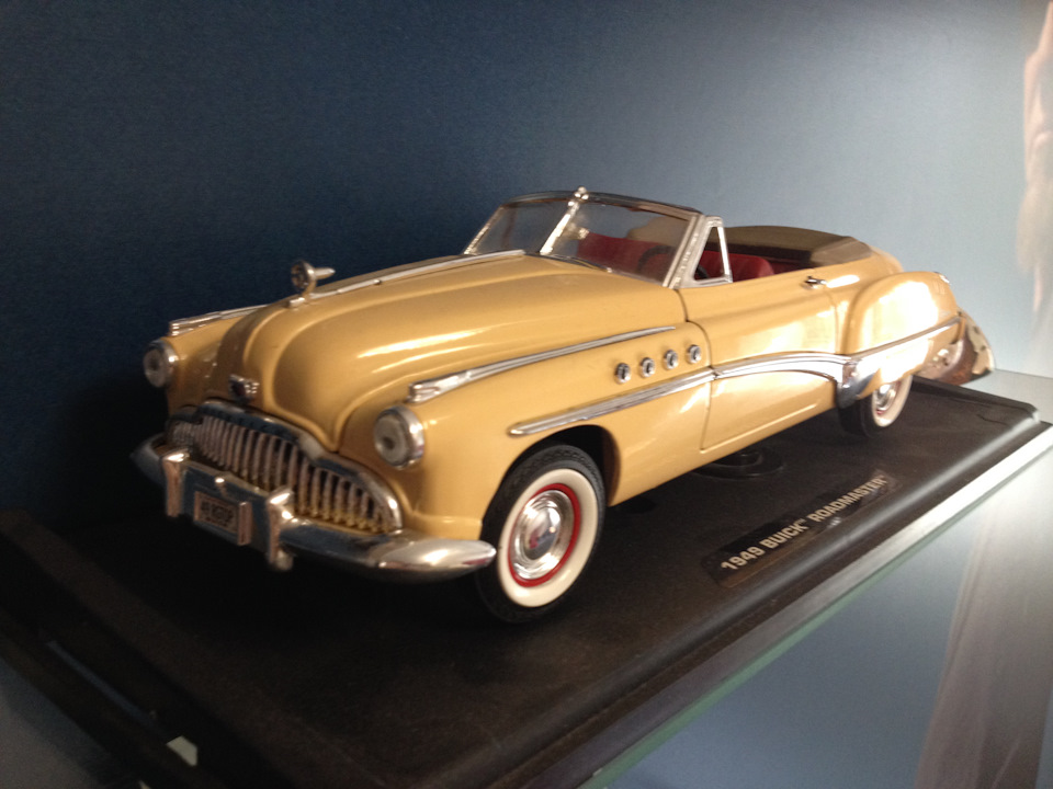 Buick Roadmaster 1949 MotorMax 1:18 1